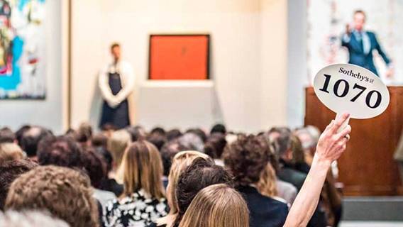 Sotheby's обвиняется в передаче чужих бриллиантов на $4 млн постороннему лицу