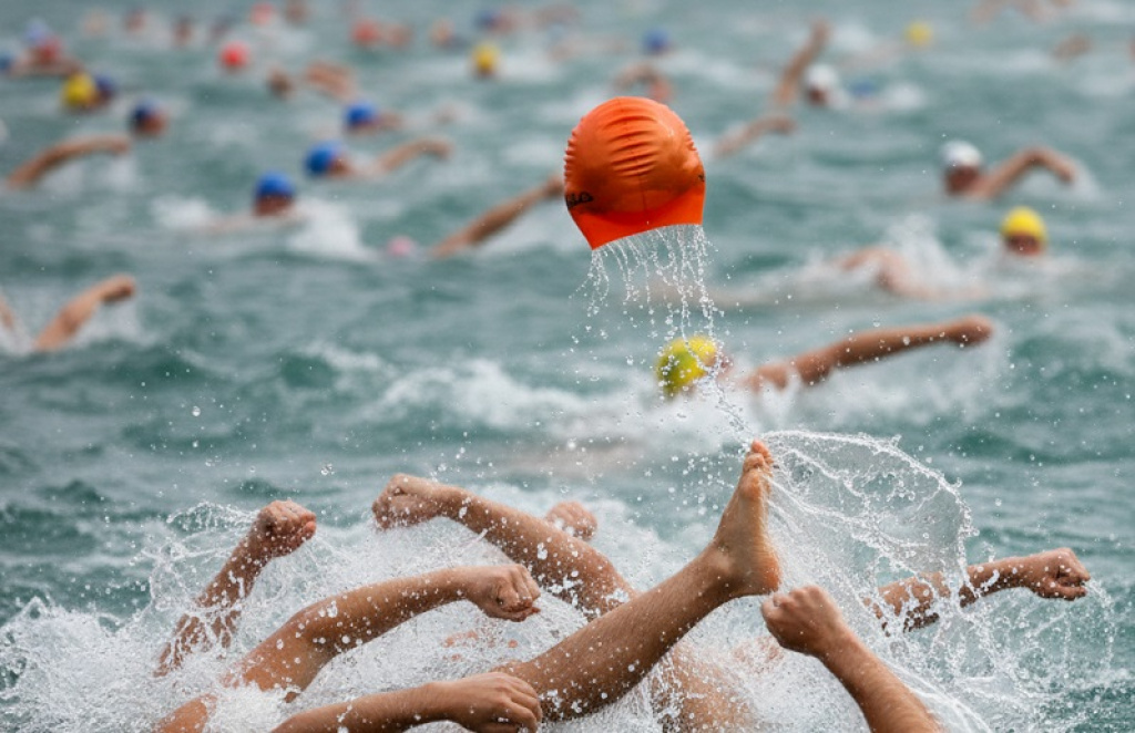 «Сотни локтей и ног». Гибель Свечникова вскрыла правду о массовых заплывах