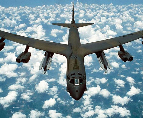 США задействовали против ИГИЛ В-52 и готовы вернуть F-22