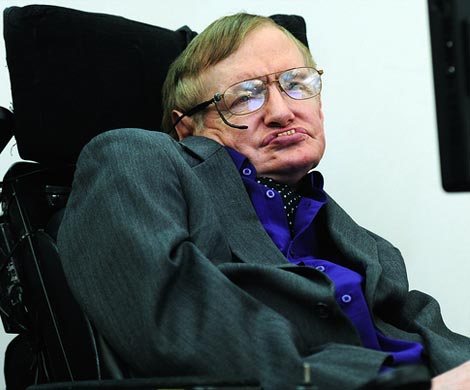 Стивен Хокинг рассказал, что в черных дырах есть «мягкие волосы»