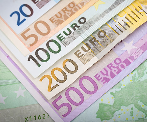 Стоимость евро снижается на итогах референдума в Греции