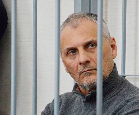 Суд оставил без изменения приговор экс-губернатору Сахалина Хорошавину