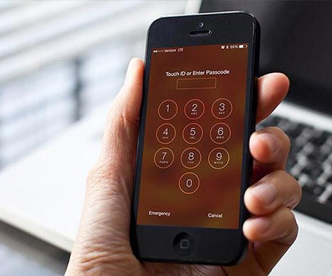 Судья потребовал вскрыть информацию IPhone возможного убийцы