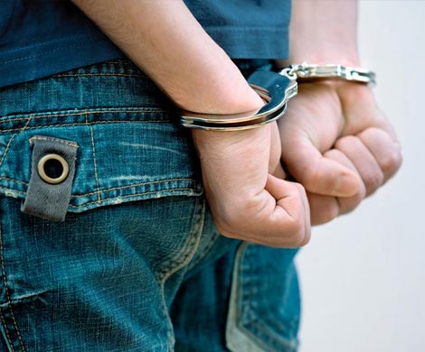 Сына мэра Махачкалы арестовали за драку с полицией
