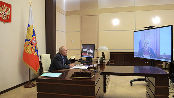 Табор уходит в Кремль