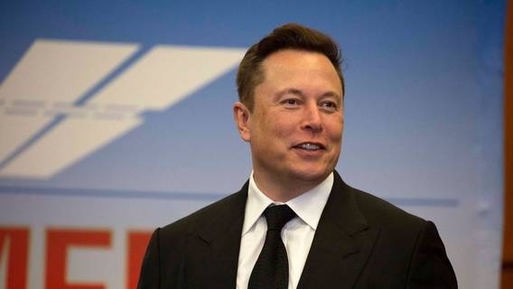 Tesla начала расследование из-за проекта стеклянного дома для Илона Маска