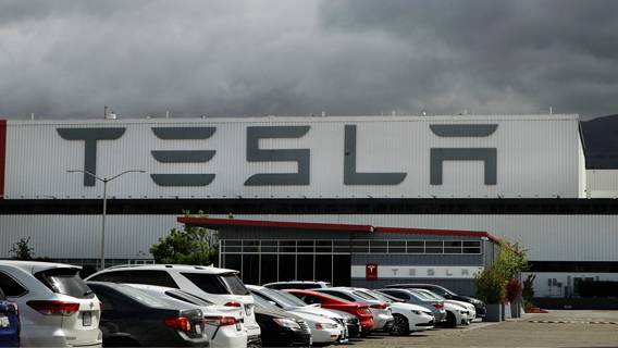 Tesla собирается построить предприятие по переработке аккумуляторов на своем заводе в Шанхае