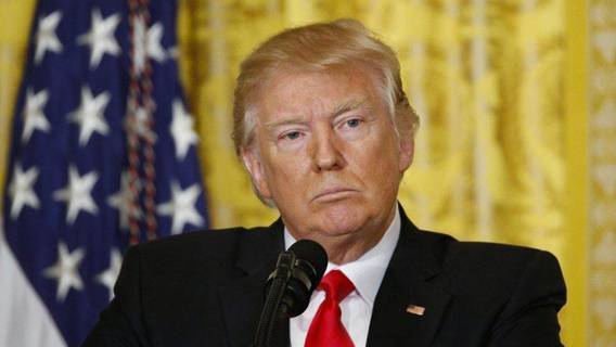 Трамп амнистировал еще 26 человек, включая Пола Манафорта, Роджера Стоуна и Чарльза Кушнера