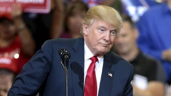 Трамп заявил, что будет участвовать в президентской кампании 2024 года, даже если против него выдвинут обвинения