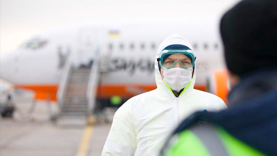 Украина бушует против самолета из Уханя