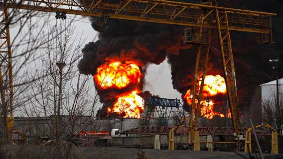 Украина нанесла удар с воздуха по нефтебазе на окраине Белгорода