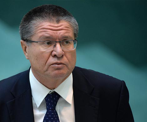 Улюкаев доложил президенту о прохождении самой глубокой части кризиса