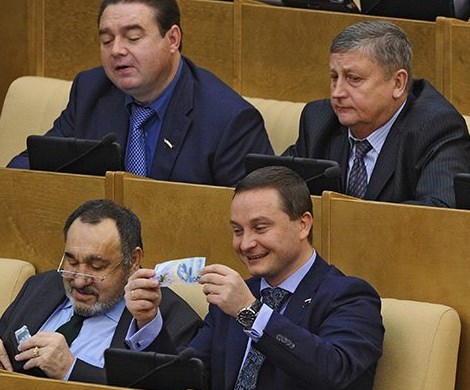 Услышать глас народа: депутатов обяжут советоваться с гражданами перед принятием законов