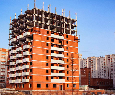 В Бердске с 16-этажа недостроя упала женщина