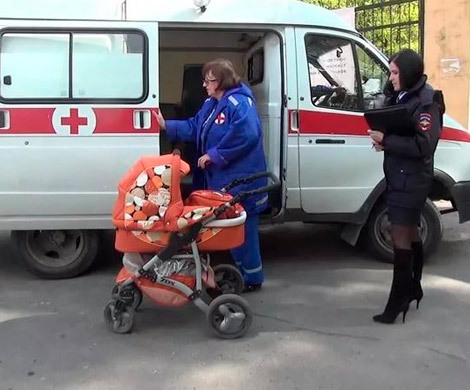 В центре Саратова автоледи на внедорожнике сбила мать с коляской‍