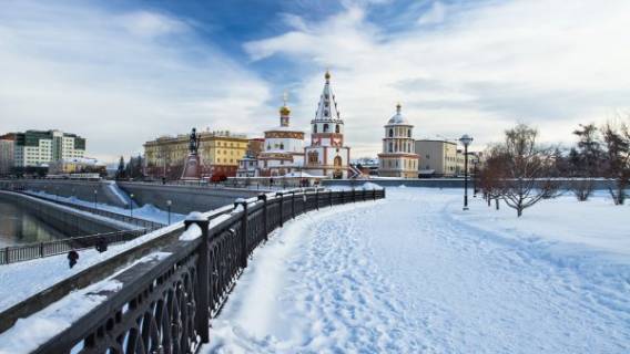 В Иркутск приходит настоящая зима