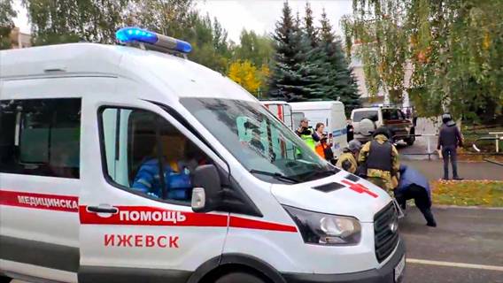 В Ижевске - стрельба в школе, а в Усть-Илимске – покушение на военкома