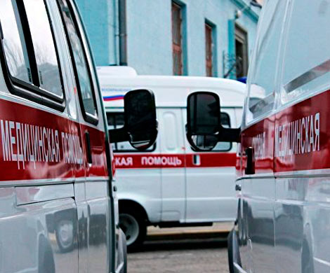 В Кемерово рабочий погиб, упав с крыши во время чистки снега