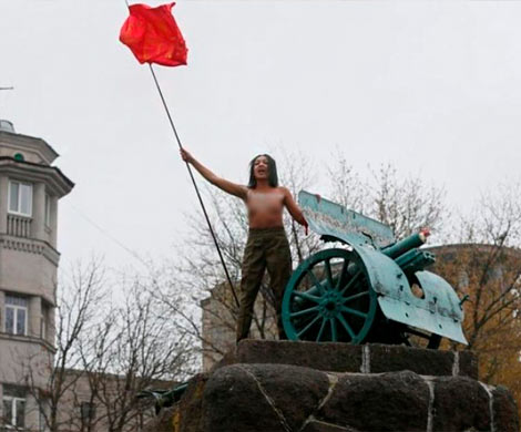 В Киеве неизвестные похитили активистку FEMEN Алису-огонек
