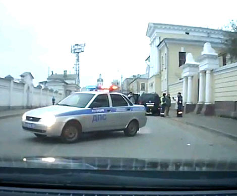 В Кирове служебная машина ГИБДД уехала без водителя