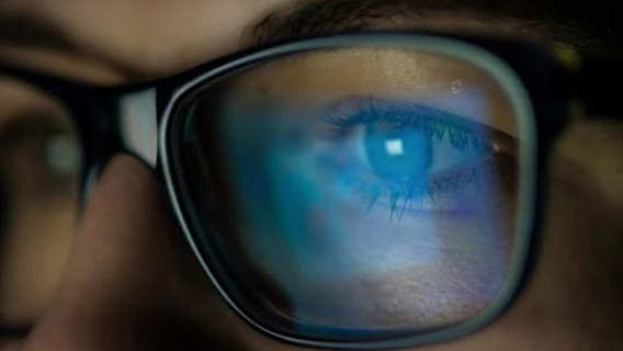 В Китае тестируют очки, которые считывают температуру тела