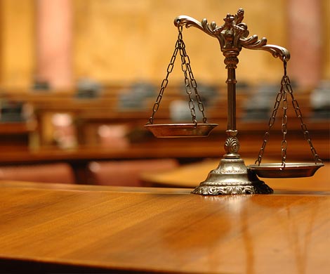 В Кремле не планируют отменять верховенство международного права