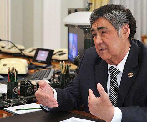 В Кремле предложили Тулееву искать себе преемника
