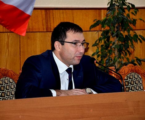 В Крыму за растрату задержали единоросса-главу райадминистрации