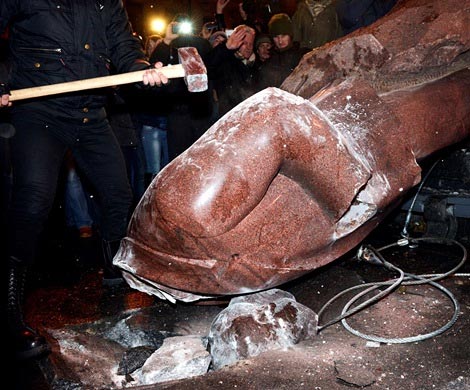 Москва раскритиковала заявление польских властей о сносе советских памятников