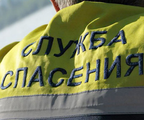В Новосибирске спасатели отговорили мужчину прыгать с шестого этажа