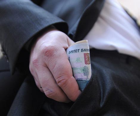 В отношении керченского мэра-единоросса начали дело за взятку