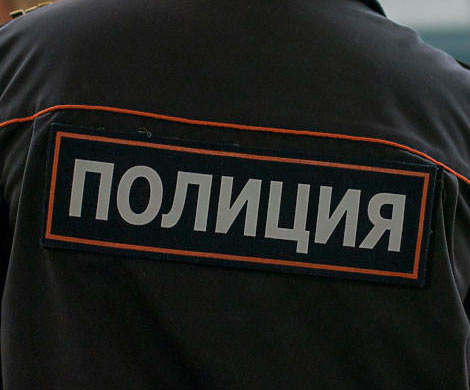 В Петербурге 15-летний подросток изнасиловал школьницу в парадной
