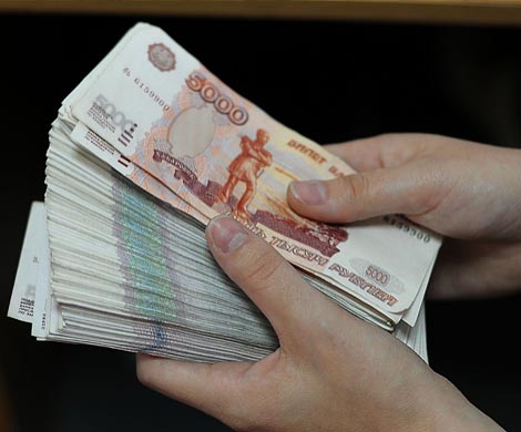 В Петербурге полицейский украл полмиллиона у 74-летнего пенсионера