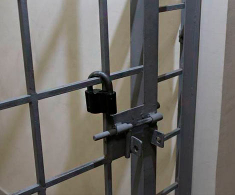 В Приморье подросток избил следователя прямо в отделе полиции