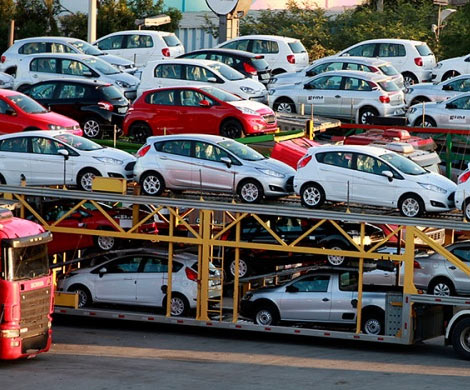 В РФ снова упали продажи автомобилей