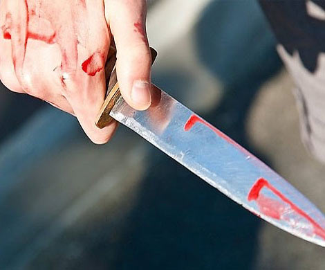 В Самаре пьяный 18-летний парень изрезал ножом 17-летнего друга