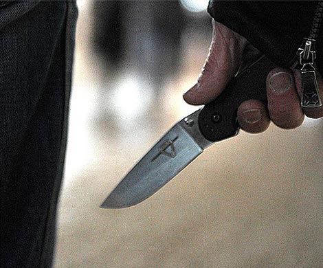 В Саратове подросток с ножом ограбил супермаркет