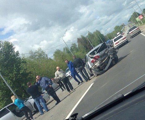 В Смоленске на Рославльском шоссе разбились две иномарки