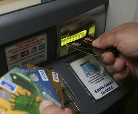 В торговых точках с карт россиян украли 200 млн. 