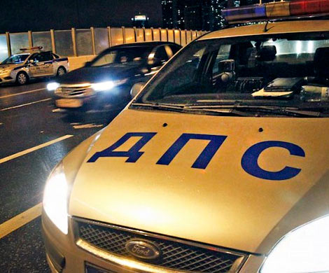 В Тюмени иномарка протаранила автомобиль ДПС