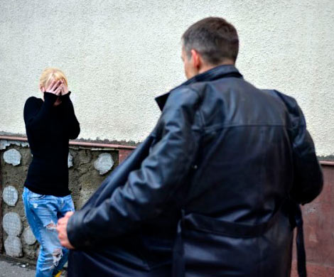 В Тюмени у детского сада эксгибиционист устроил акт публичной мастурбации