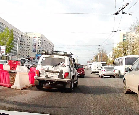 В Уфе из-за провалившегося асфальта образовалась километровая пробка‍