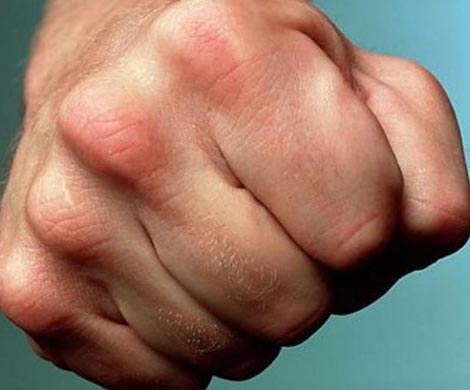 В Ульяновске 26-летний пьяный парень до смерти избил отца