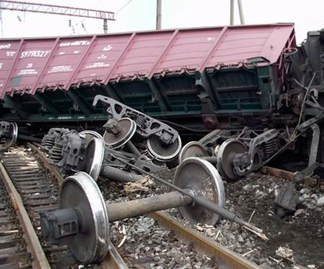 В Забайкалье с рельсов сошли три вагона грузового поезда