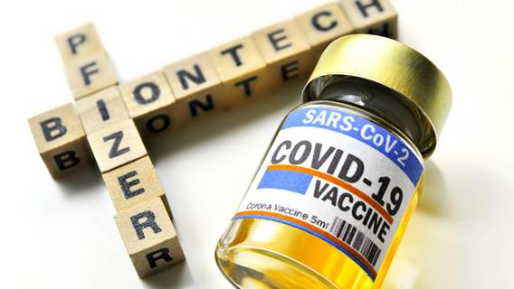 Вакцина Pfizer-BioNTech продемонстрировала 100% эффективность среди подростков 12-15 лет
