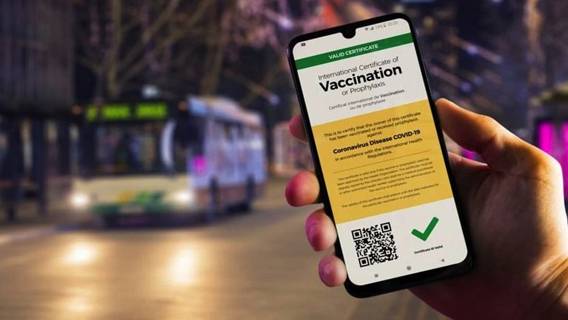Великобритания отказалась от обязательных «паспортов вакцинации» для посещения пабов и ресторанов
