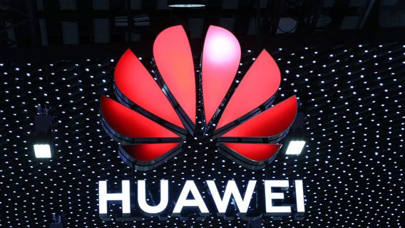 Великобритания рекомендовала операторам связи запастись оборудованием Huawei из-за возможных санкций США