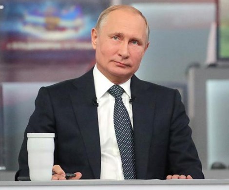 Владимир Путин раскрыл подробности жизни своего отца во времена ВОВ