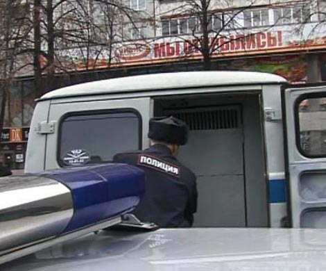 Во Всеволожском районе на обочине дороги нашли порезанного петербуржца‍