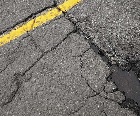 Водитель BMW погиб в Забайкалье из-за плохого асфальта